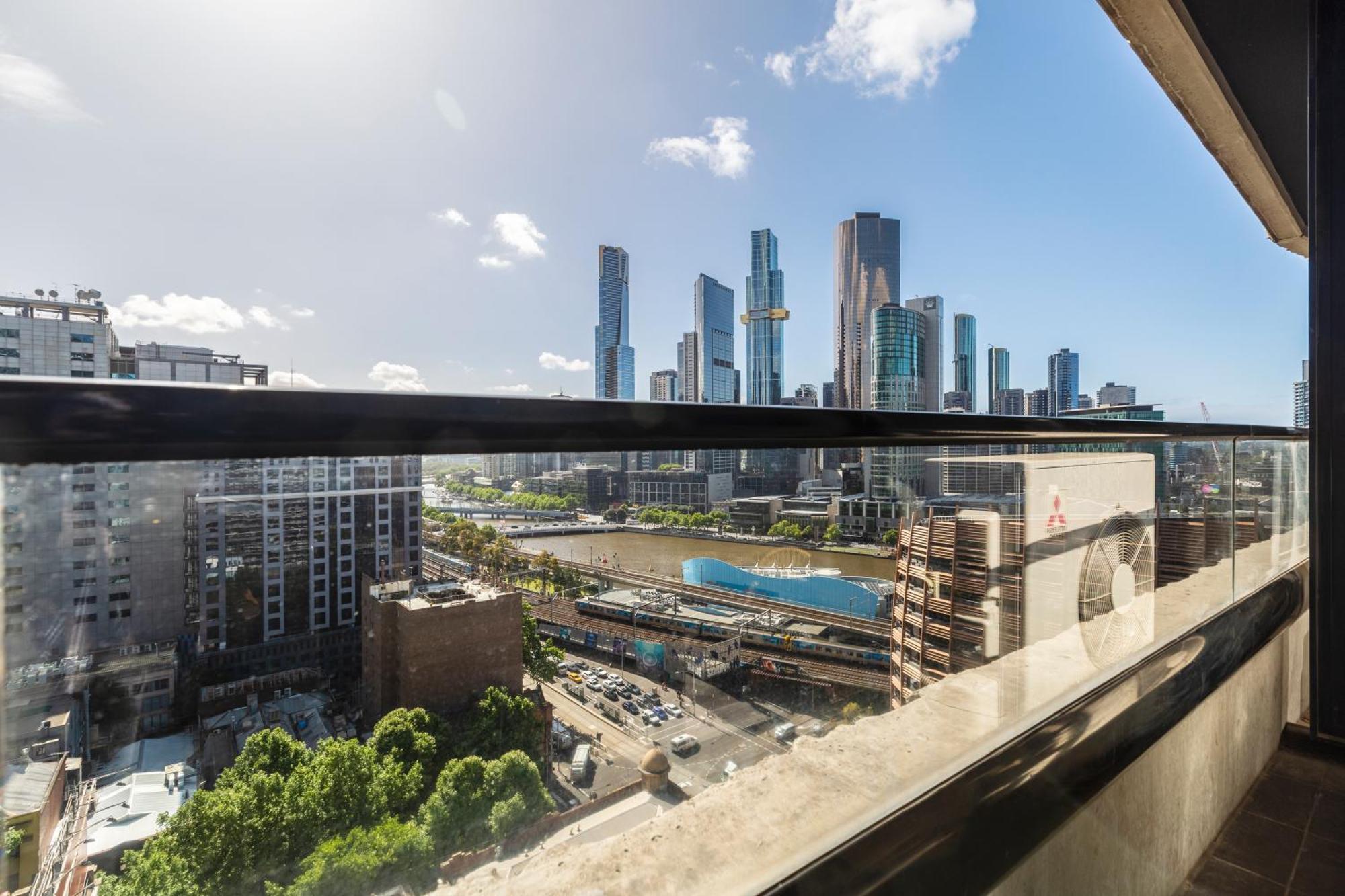 Riverview Suites By Edgetrip Melbourne Exterior foto